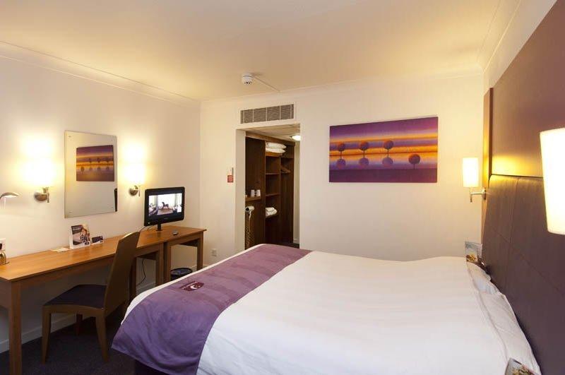 Premier Inn Leicester City Centre ภายนอก รูปภาพ